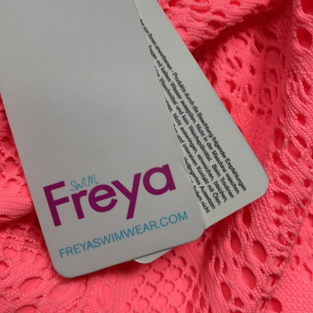 Freya Sundance Halter Bikini Top Pink NWT Sz 30G - Picture 5 of 6